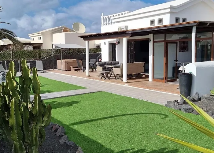 Casa De Nefertiti Playa Blanca (Lanzarote)