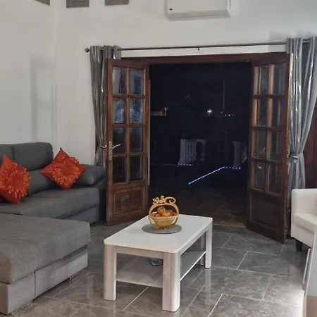 Casa De Nefertiti Вилла Коста Бланка